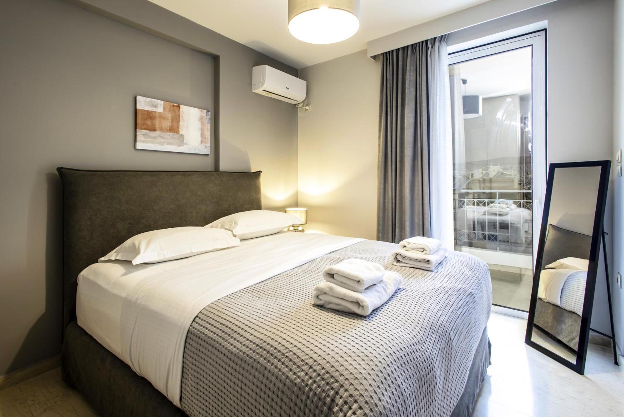 Lis153 By Smart Cozy Suites - Top Floors With Amazing City View - Available 24Hr Афины Экстерьер фото